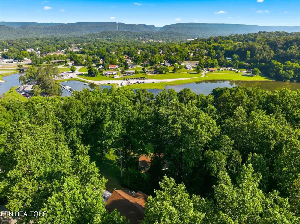 240 Scenic Drive Dayton, TN 37321