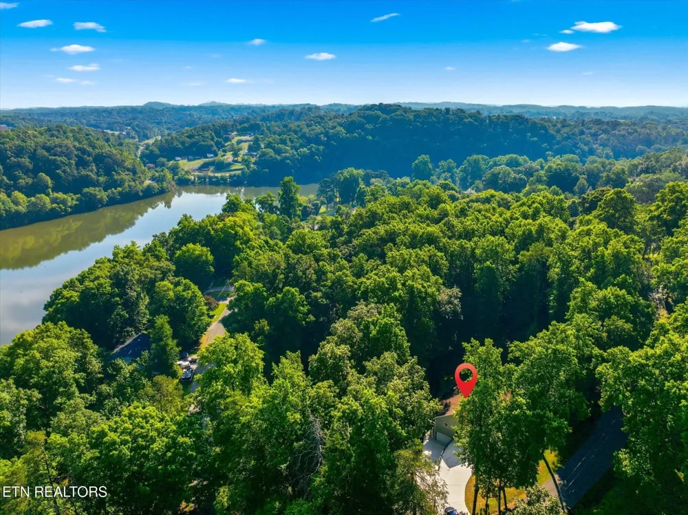 240 Scenic Drive Dayton, TN 37321