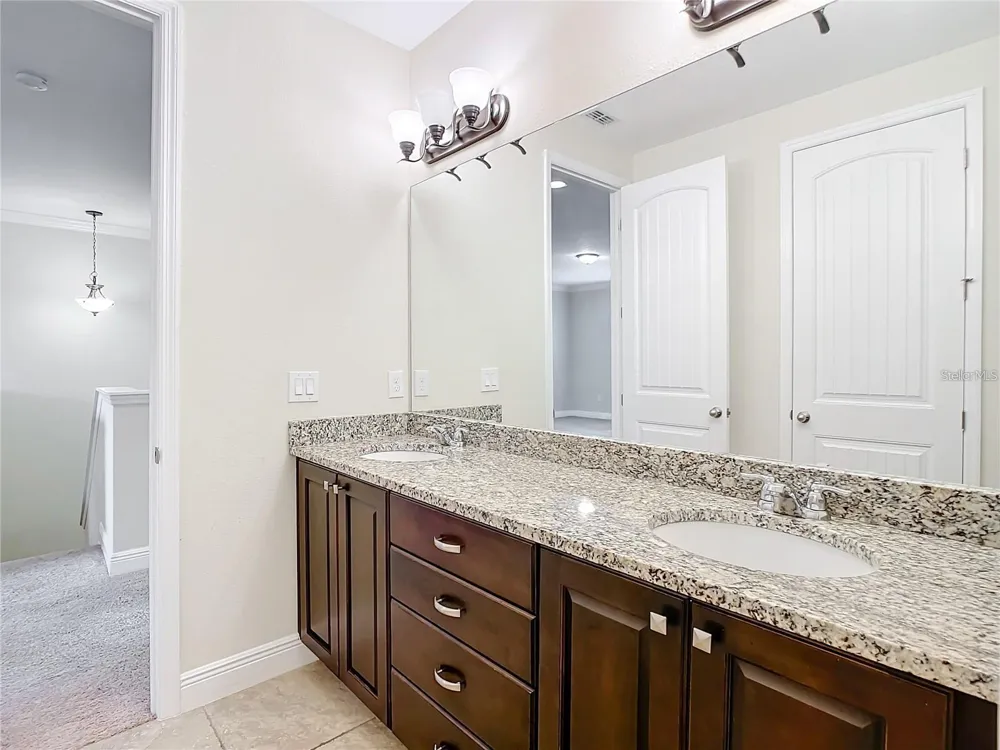 421 MEADOWRIDGE COVE Longwood, FL 32750