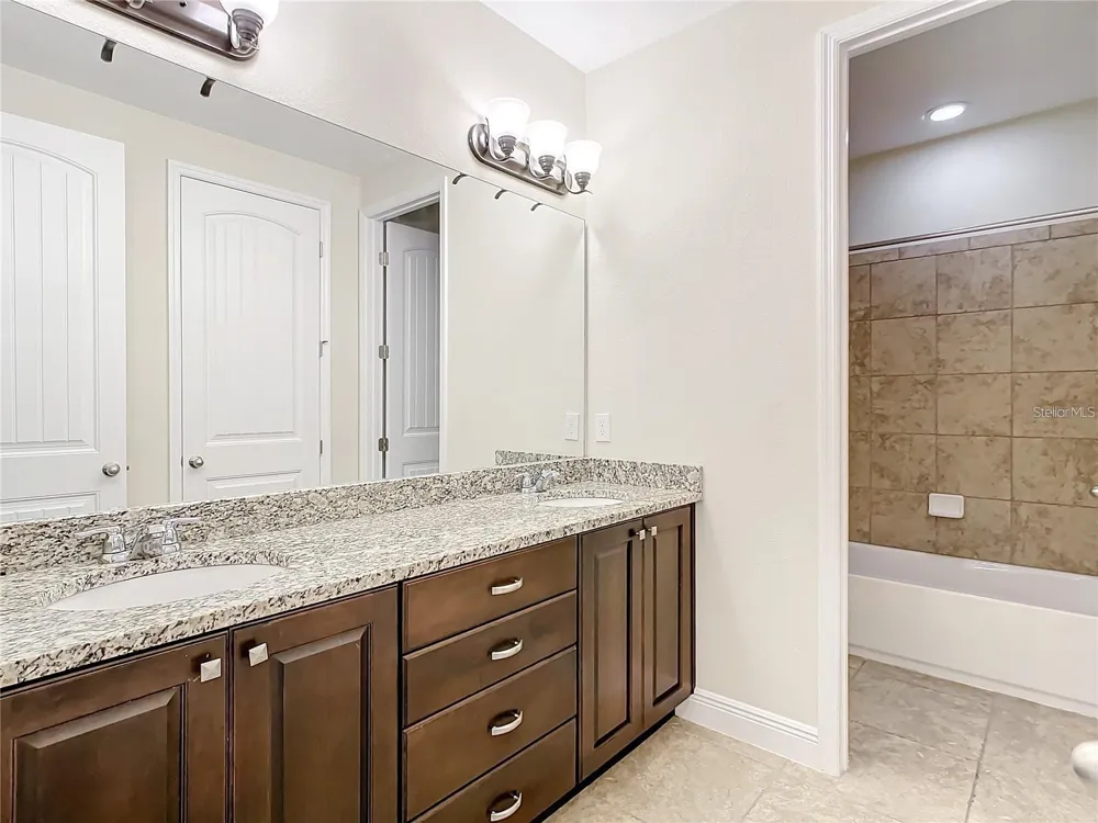 421 MEADOWRIDGE COVE Longwood, FL 32750