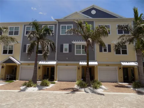 2511 CORAL COURT
