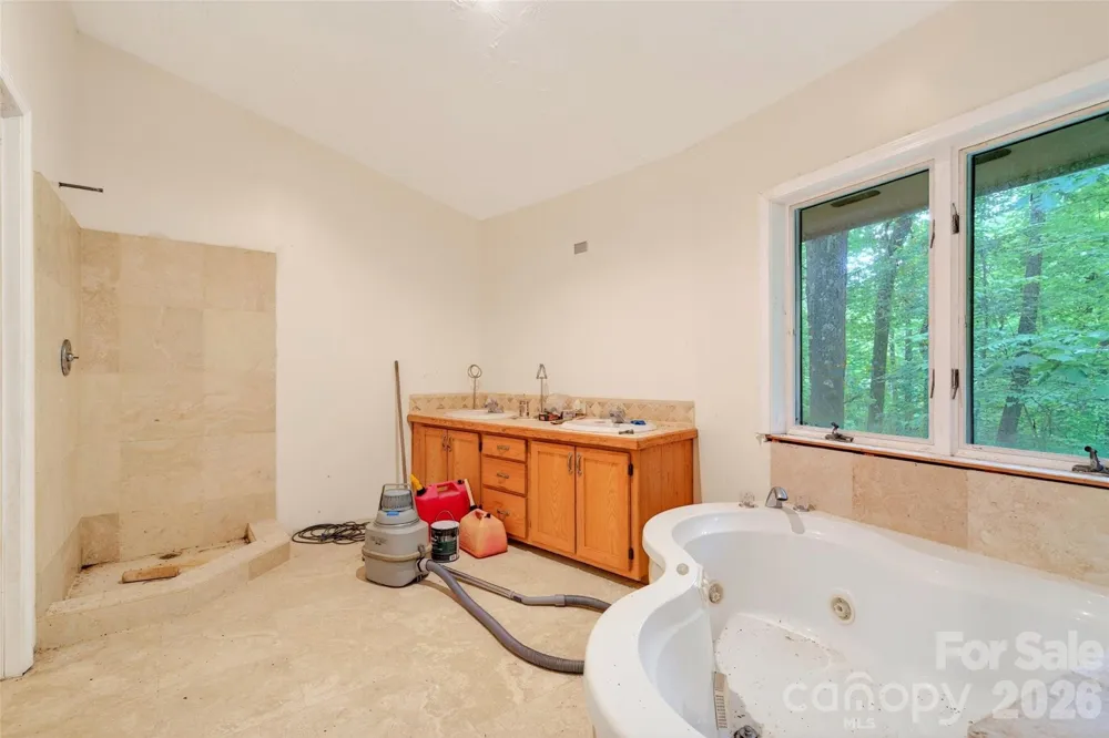 1614 Gateway Parkway #12 Old Fort, NC 28762
