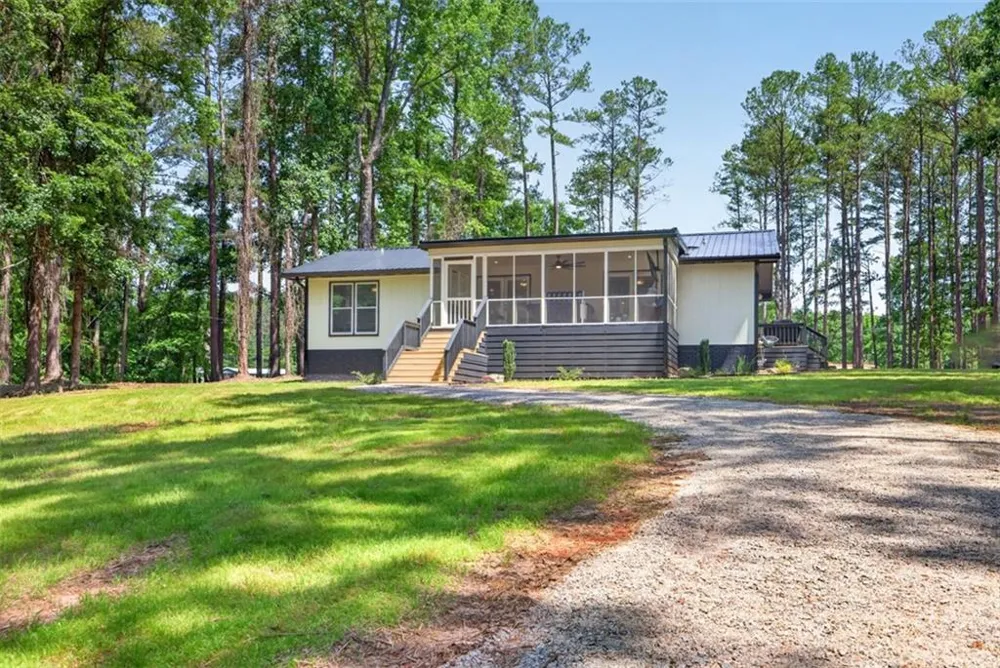 554 S Steel Bridge Road Eatonton, GA 31024
