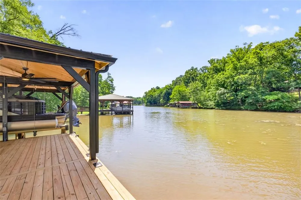 554 S Steel Bridge Road Eatonton, GA 31024