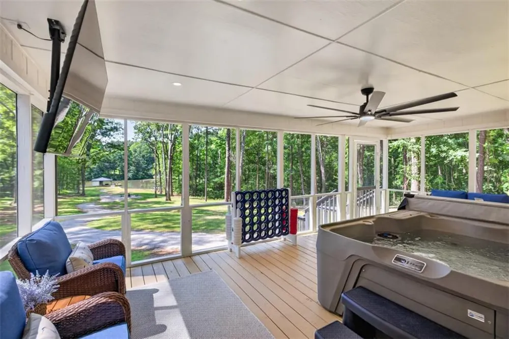554 S Steel Bridge Road Eatonton, GA 31024