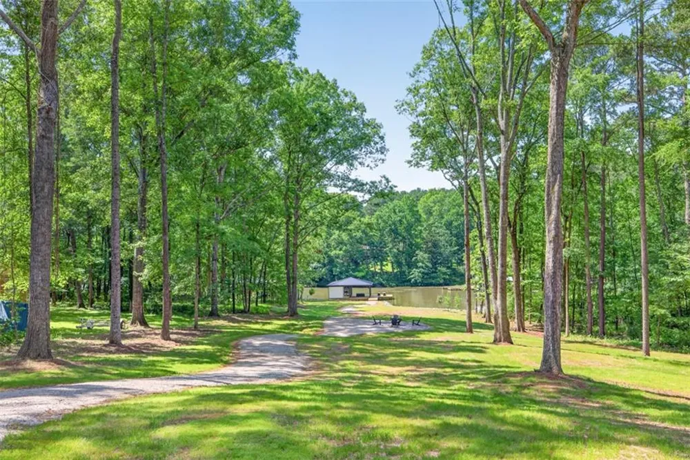 554 S Steel Bridge Road Eatonton, GA 31024