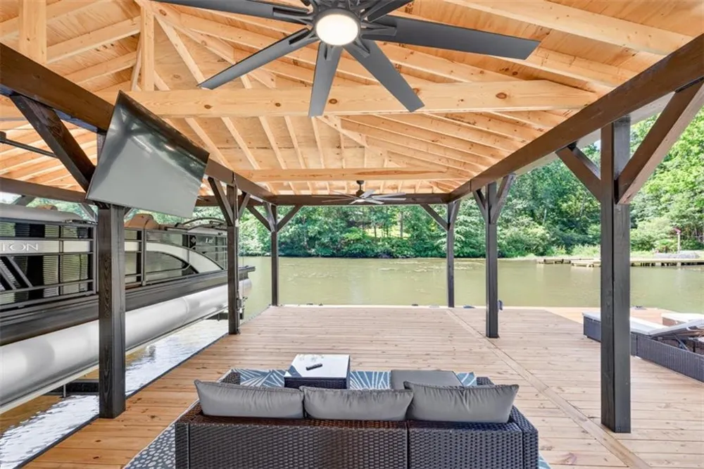 554 S Steel Bridge Road Eatonton, GA 31024