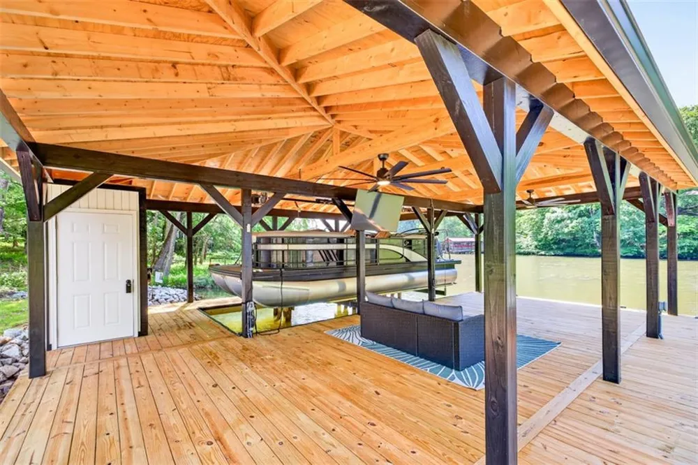 554 S Steel Bridge Road Eatonton, GA 31024