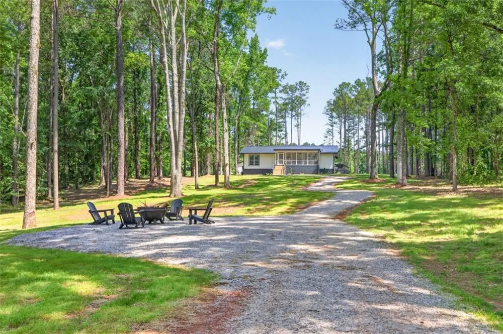 554 S Steel Bridge Road Eatonton, GA 31024