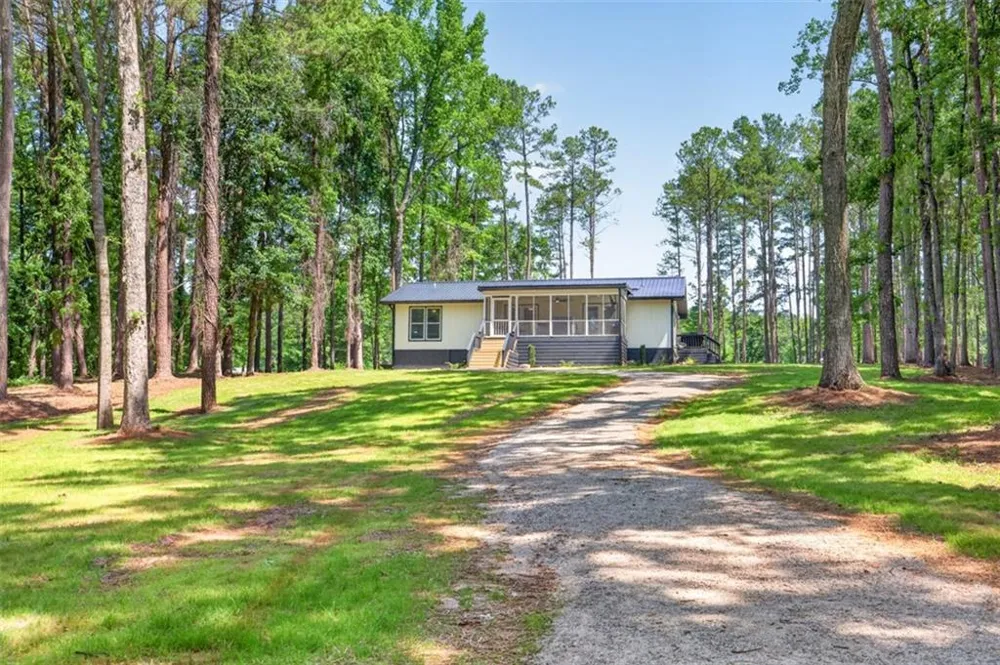 554 S Steel Bridge Road Eatonton, GA 31024