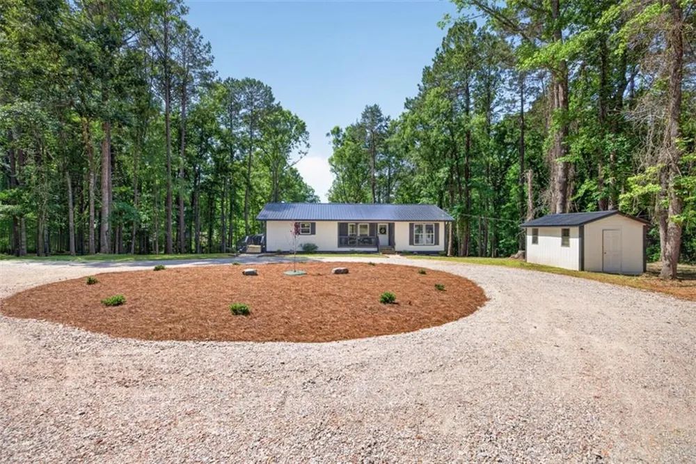 554 S Steel Bridge Road Eatonton, GA 31024