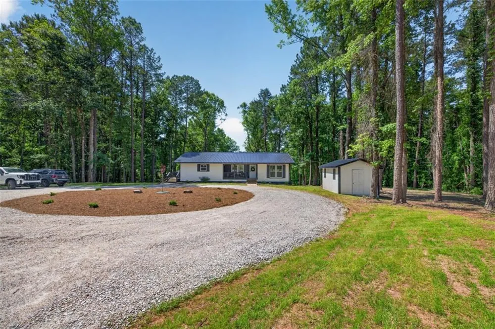 554 S Steel Bridge Road Eatonton, GA 31024