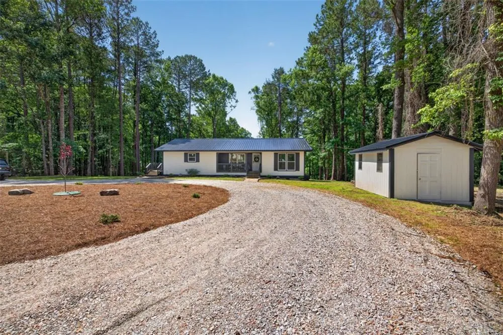 554 S Steel Bridge Road Eatonton, GA 31024
