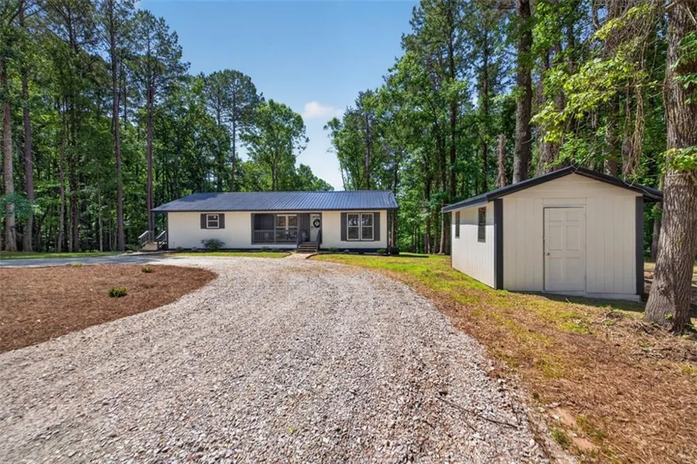 554 S Steel Bridge Road Eatonton, GA 31024