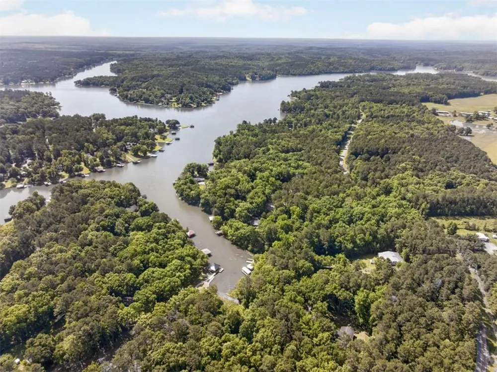 554 S Steel Bridge Road Eatonton, GA 31024
