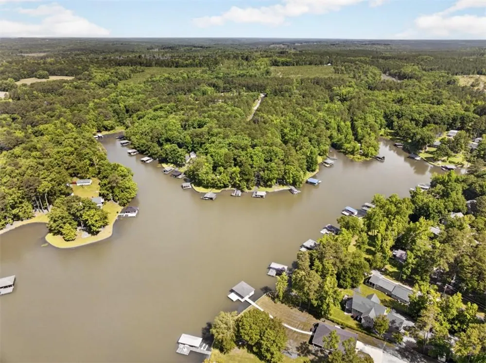 554 S Steel Bridge Road Eatonton, GA 31024