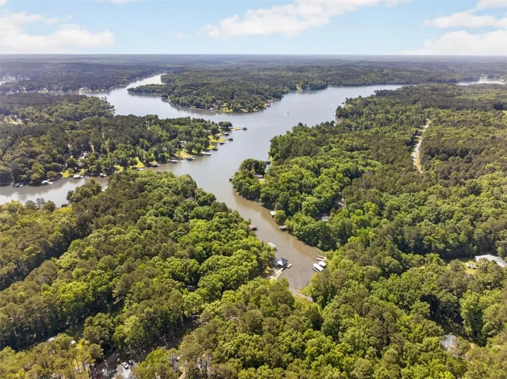 554 S Steel Bridge Road Eatonton, GA 31024