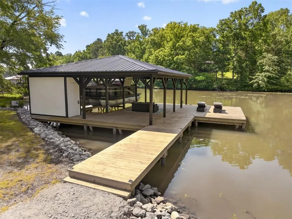 554 S Steel Bridge Road Eatonton, GA 31024