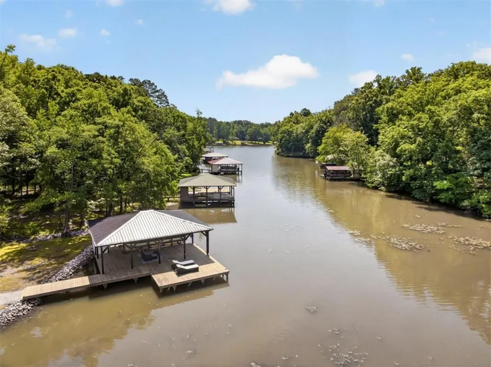 554 S Steel Bridge Road Eatonton, GA 31024