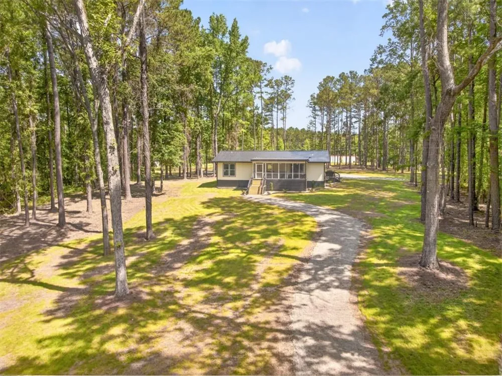 554 S Steel Bridge Road Eatonton, GA 31024