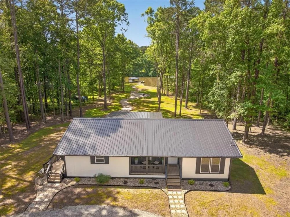 554 S Steel Bridge Road Eatonton, GA 31024