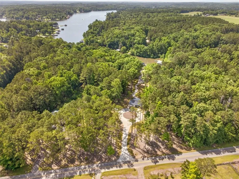 554 S Steel Bridge Road Eatonton, GA 31024