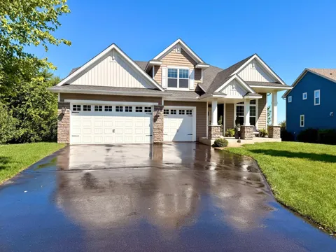 2820 White Pine Way