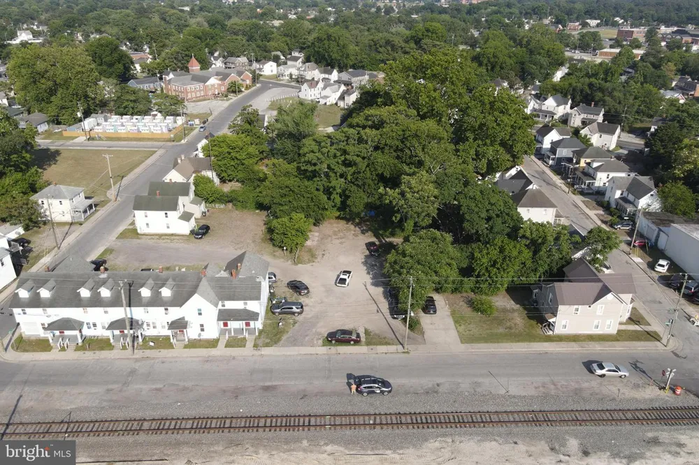 603 E RAILROAD AVENUE Salisbury, MD 21804
