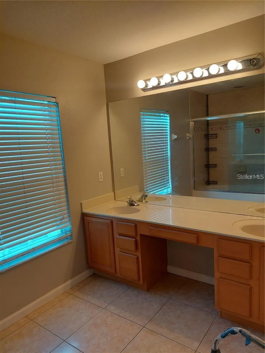 6080 TWAIN STREET #106 Orlando, FL 32835
