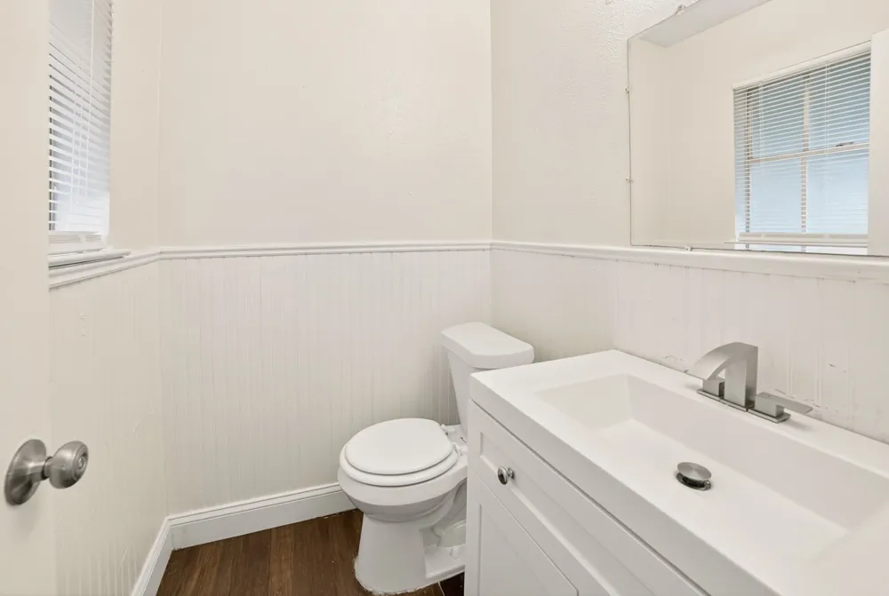15131 Oakwood Lane Balch Springs, TX 75180