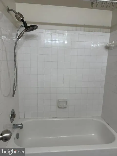 20121 WATERSIDE DRIVE #102 Germantown, MD 20874