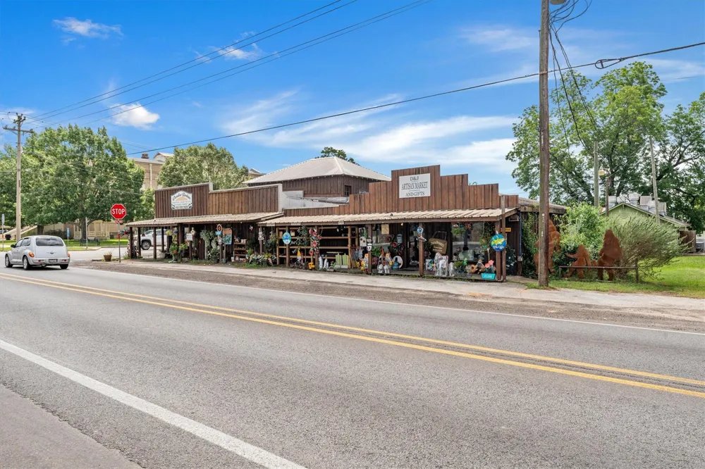 1840 Tbd Fm 222 Loop Coldspring, TX 77331