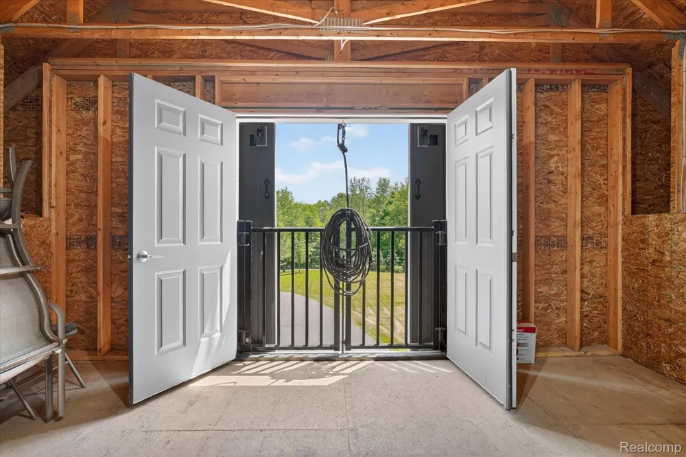 10500 W Grand River Road Handy Township, MI 48836