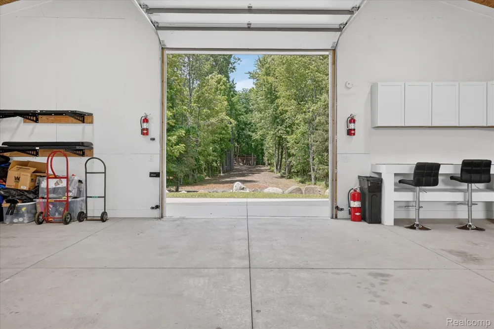 10500 W Grand River Road Handy Township, MI 48836