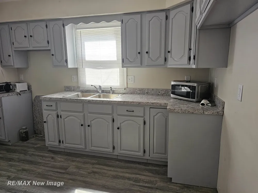 2126 Hammel Street Saginaw City, MI 48601