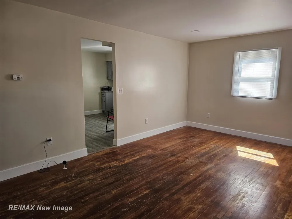 2126 Hammel Street Saginaw City, MI 48601