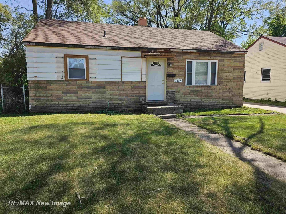 2126 Hammel Street Saginaw City, MI 48601