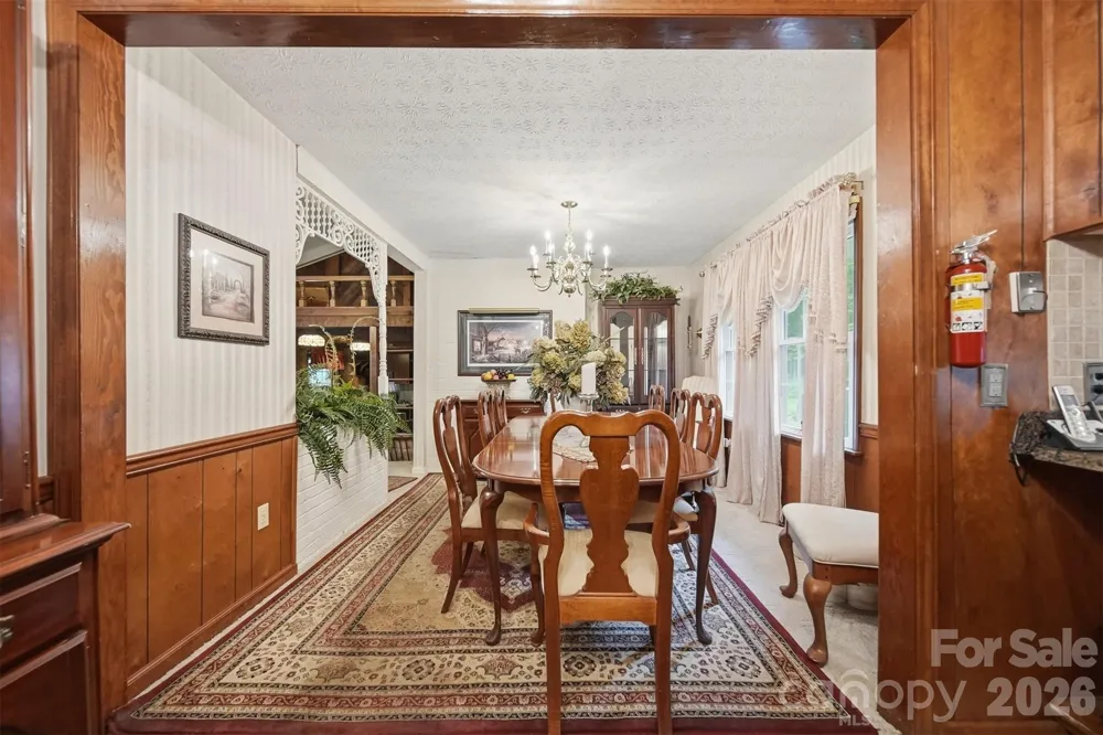 9121 NC 181 Highway Newland, NC 28657