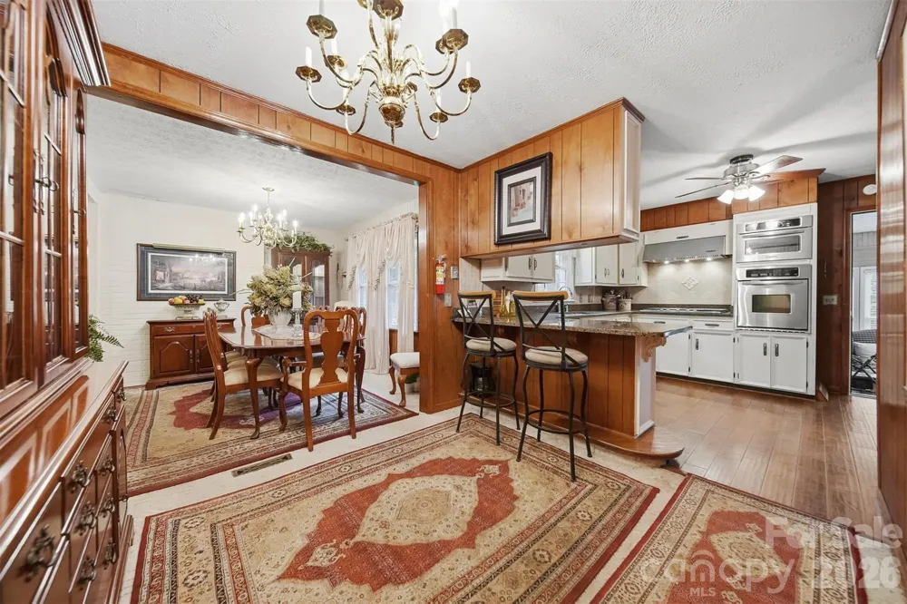 9121 NC 181 Highway Newland, NC 28657