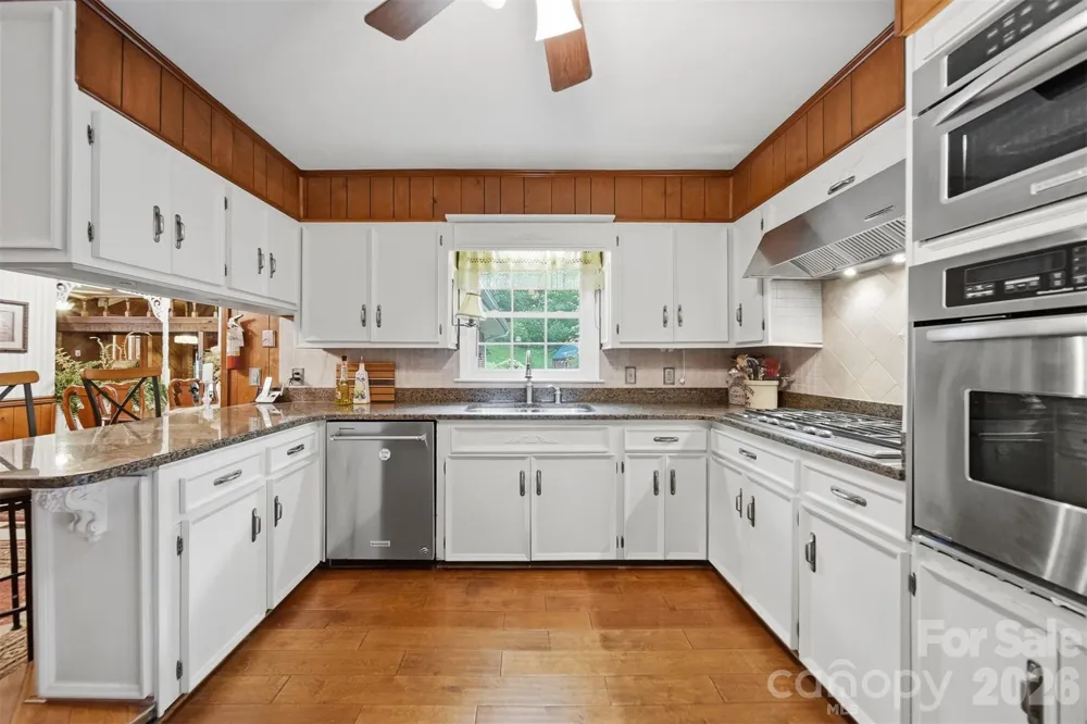 9121 NC 181 Highway Newland, NC 28657