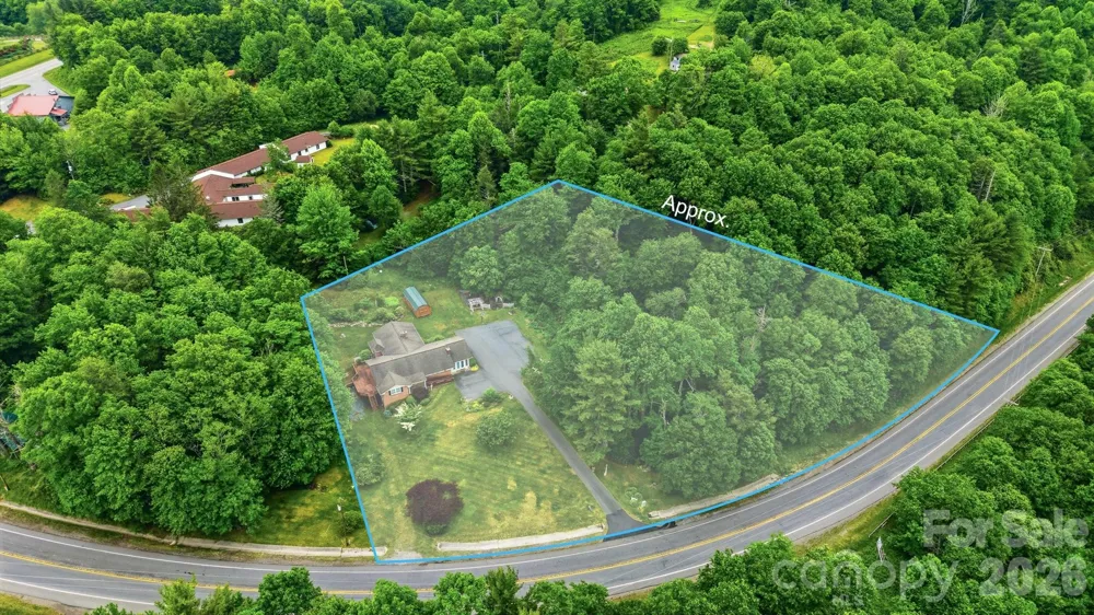 9121 NC 181 Highway Newland, NC 28657