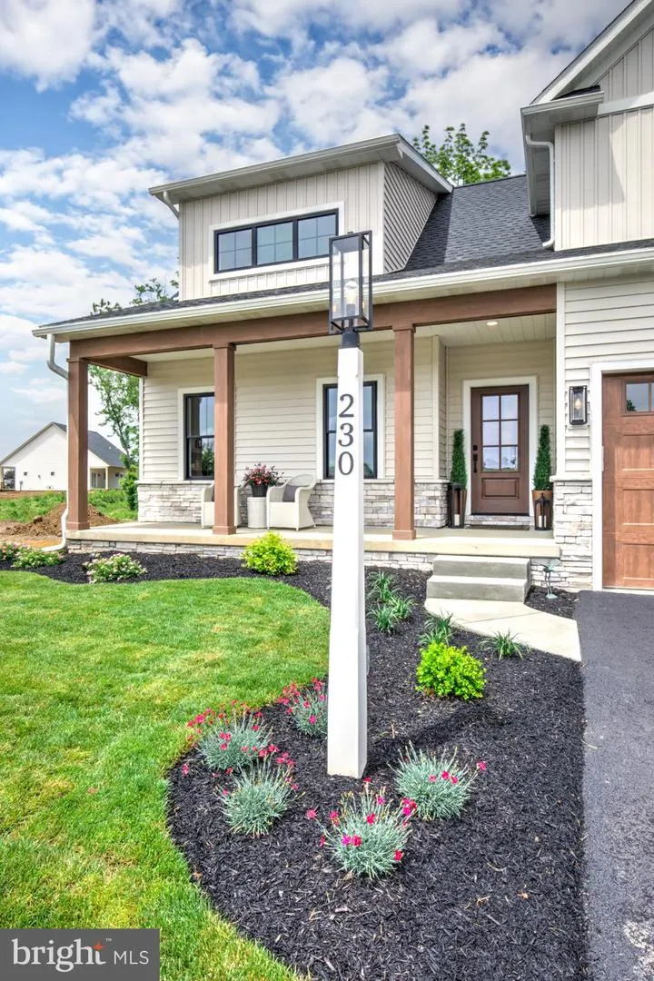 230 PARKSIDE PLACE #LOT 21 Lancaster, PA 17602
