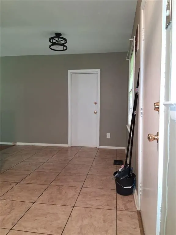 633 Currie Drive Forest Park, GA 30297