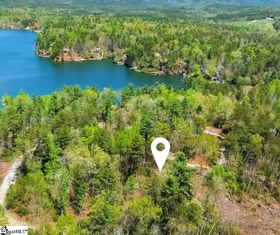 309 Knox Creek Road Tamassee, SC 29686