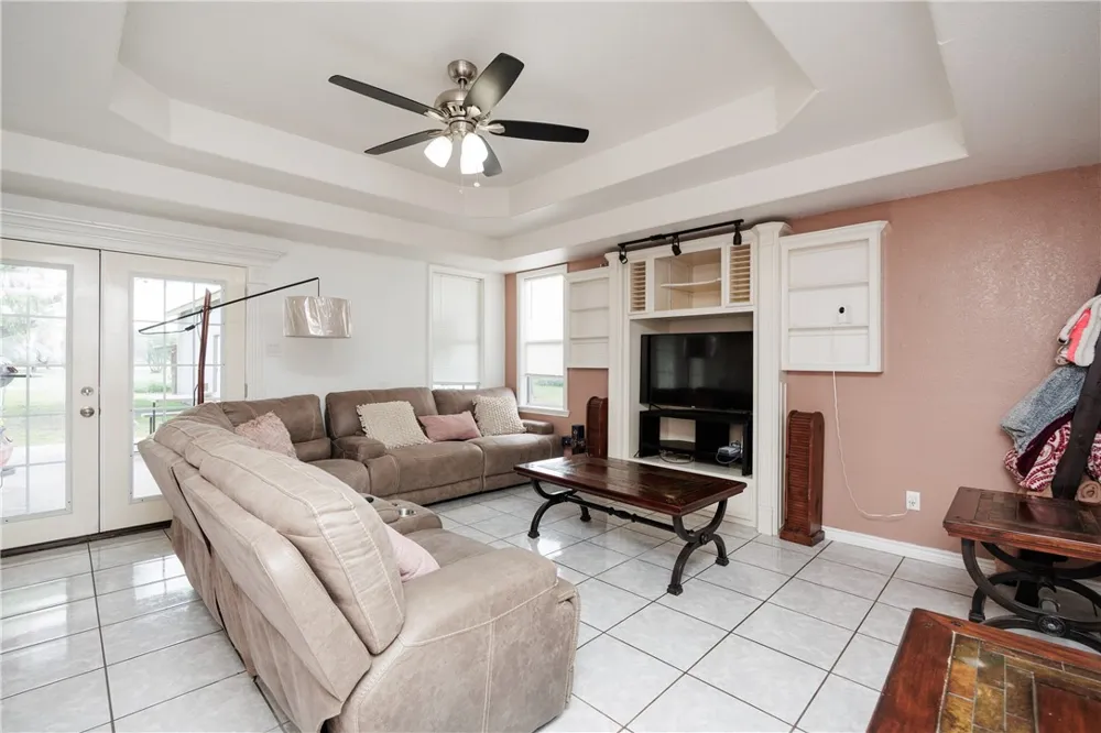 4812 County Road 38 Robstown, TX 78380