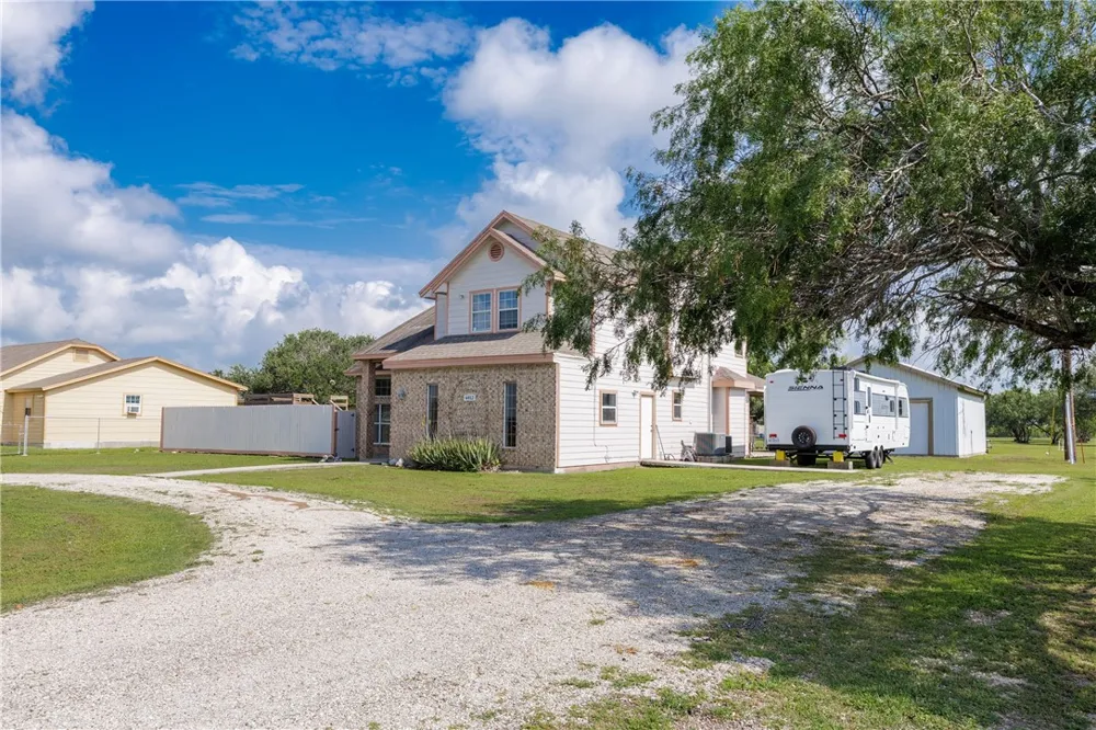 4812 County Road 38 Robstown, TX 78380