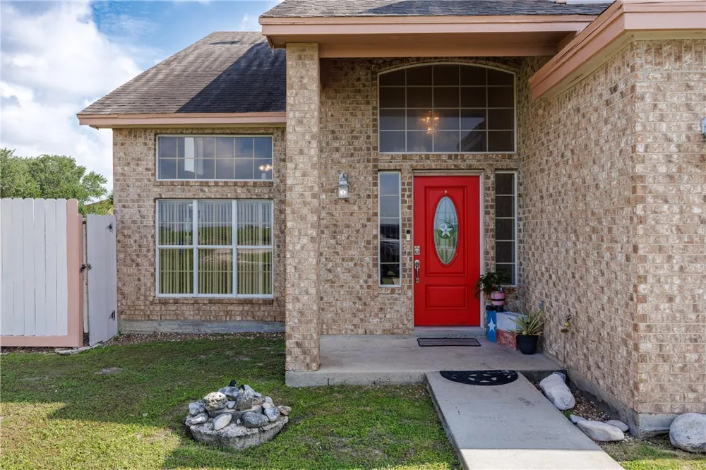 4812 County Road 38 Robstown, TX 78380