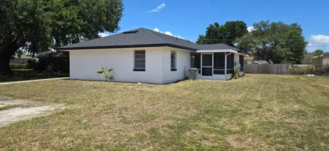 5657 STRUTHERS COURT