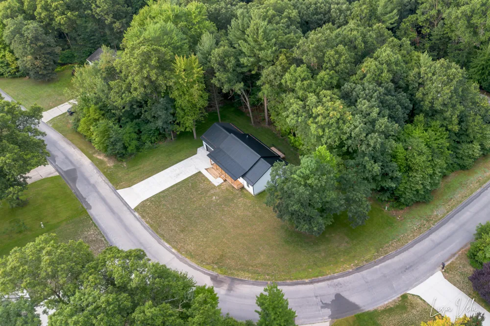 5527 E Samantha Lane Twin Lake, MI 49457
