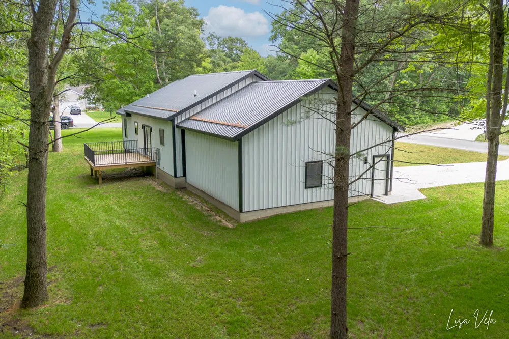 5527 E Samantha Lane Twin Lake, MI 49457